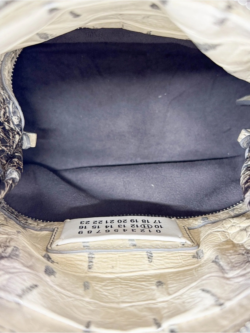 Authentic Margiela 5AC White Embossed Crocodile Leather Two Way Bag - Picture 7 of 10